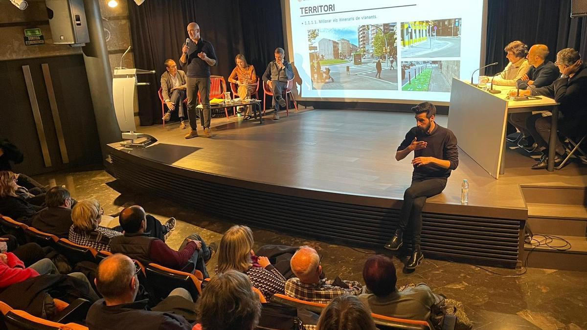 Un moment del Consell de Ciutat celebrat aquest dimarts al vespre a  l&#039;Espai Plana de l&#039;Om