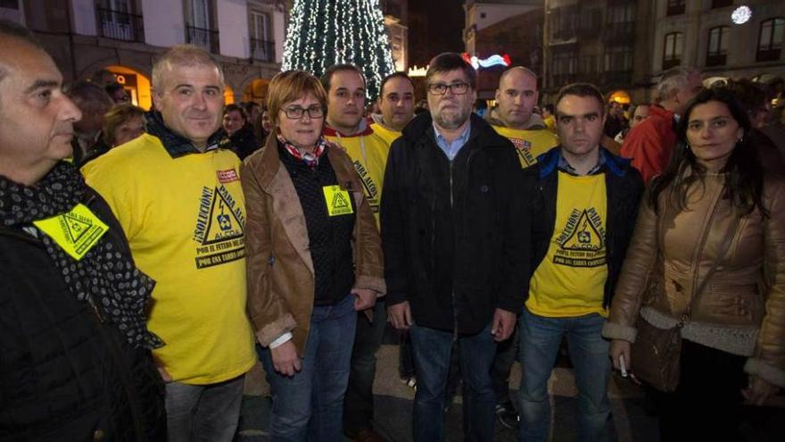 Por la derecha, Yasmina Triguero, Iván González, Alberto Tirador y Pilar Varela. A la derecha, Ángel Riego.