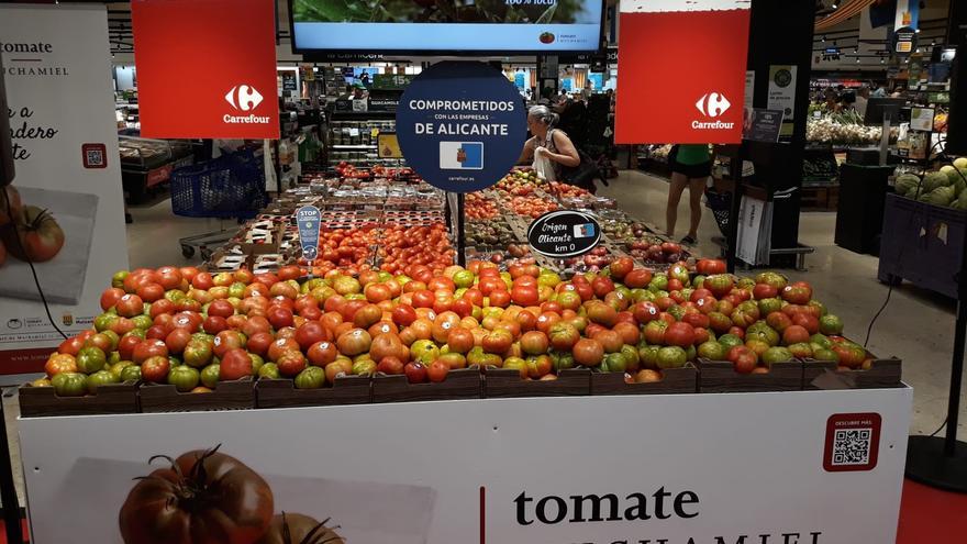 Carrefour distribuye más de 12.000 kilos de tomate de Mutxamel