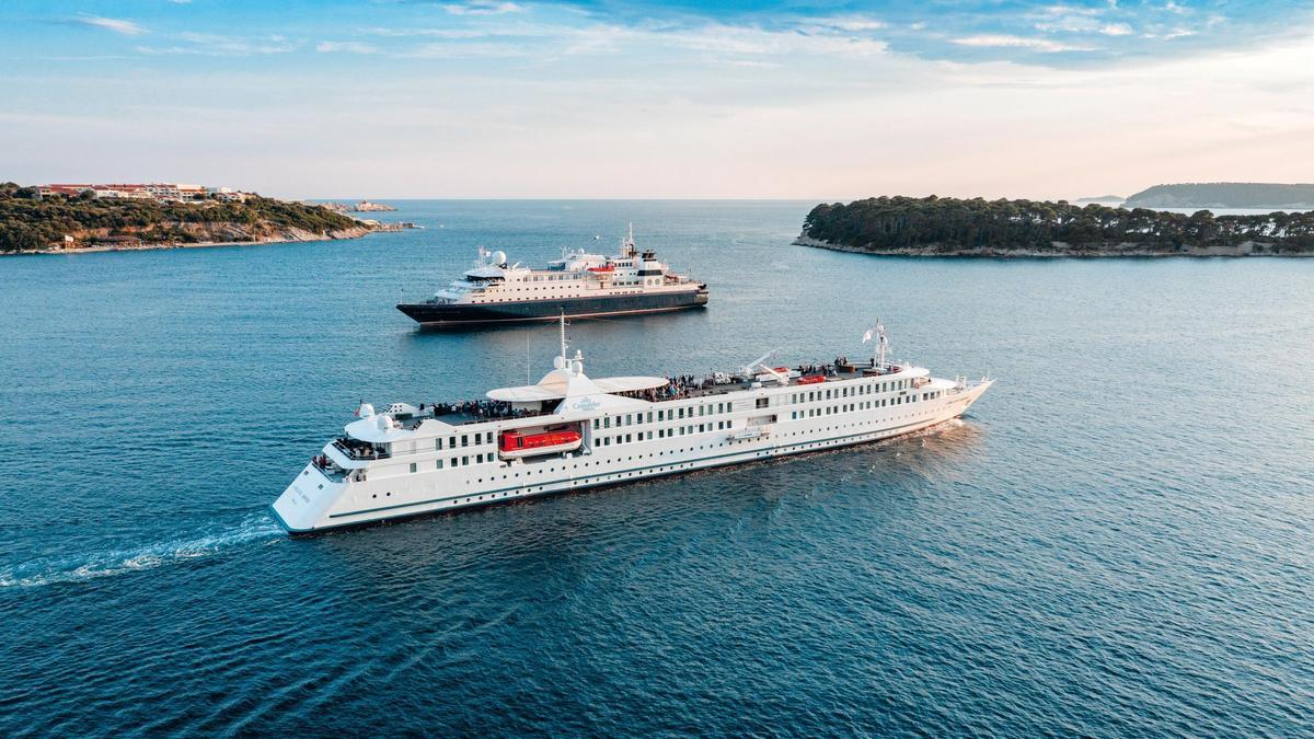 Barcos MS La Belle de l’Adriatique y MS La Belle des Océans de CroisiEurope en navegación.