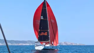 El velero León gana el Trofeo Pirata Dragut de Cullera