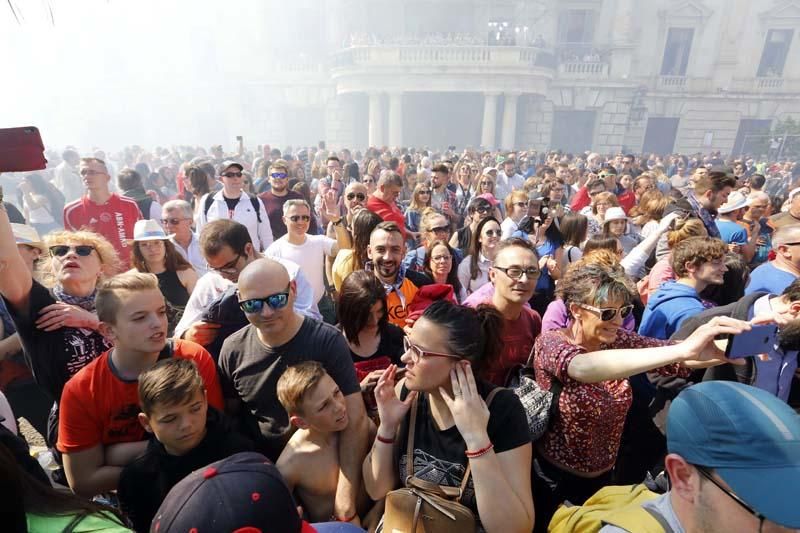 Búscate en la mascletà del 13 de marzo