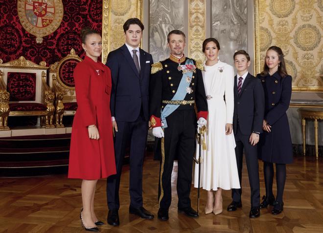 Retrato oficial de la Familia Real danesa