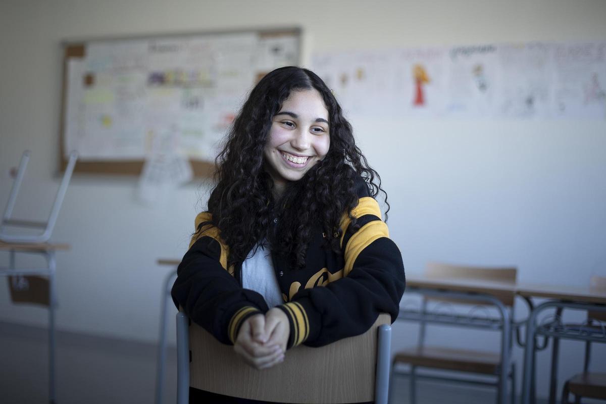 Hiba Chafraou, alumna de cuarto de ESO del instituto público Ventura Gassol de Badalona.