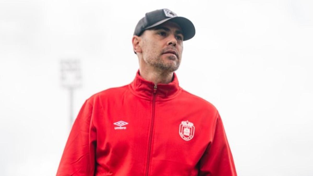 Víctor Valdés, en un entrenamiento con el Real Ávila.