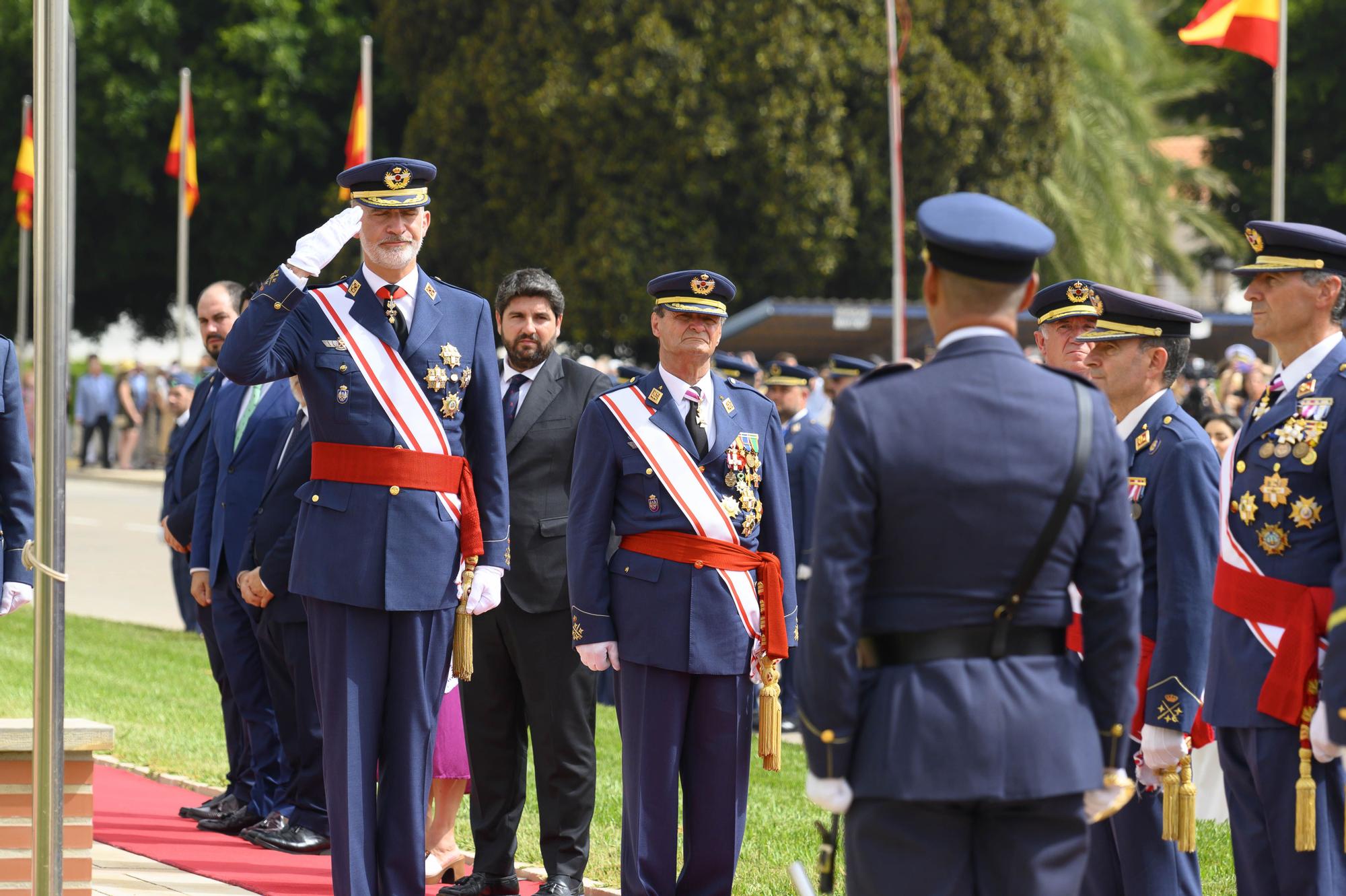 Las imágenes de la visita del rey Felipe VI en la Academia General del Aire de San Javier