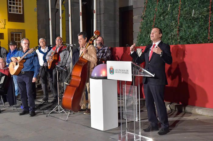 Encendido navideño de la ciudad, en la Plaza de ...