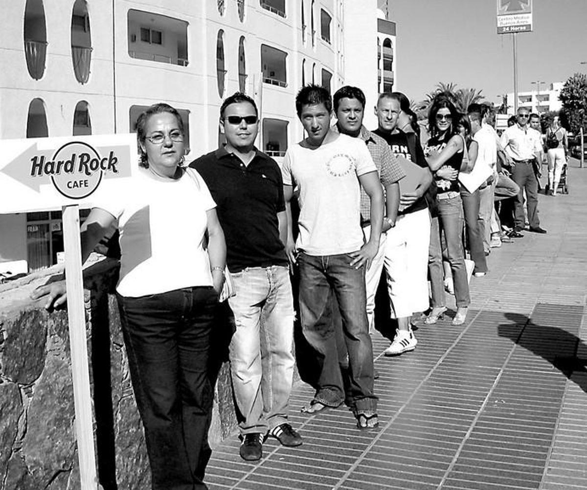 CASTING PARA E "HARD ROCK CAFE"