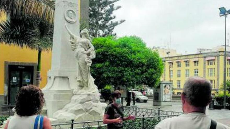 La escultura en homenaje a Hurtado de Mendoza en Las Ranas recupera su estética