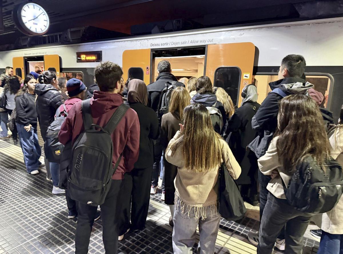 Desconvocada la vaga prevista a Ferrocarrils per als dies del Mobile