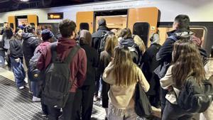 Desconvocada la vaga prevista a Ferrocarrils per als dies del Mobile