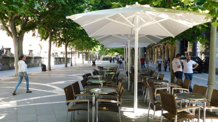 Des d&#039;aquesta setmana ja està muntada la terrassa de la gelateria