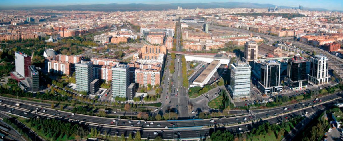 La calle Méndez Álvaro, con la estación de autobuses y edificios de oficinas