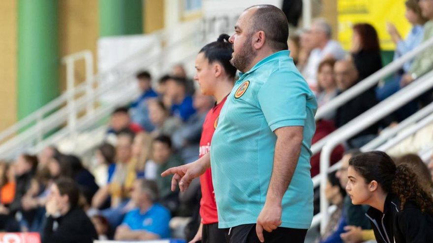Sergio Oruj, entrenador del San Pablo: «Creo que a algunos equipos no les gusta viajar a la isla, o tienen miedo»