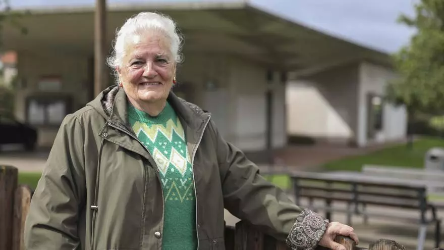 Montse Álvarez, vecina de Jove: "Me fui de Gijón porque no me gusta la ciudad y volví al pueblo donde nací"