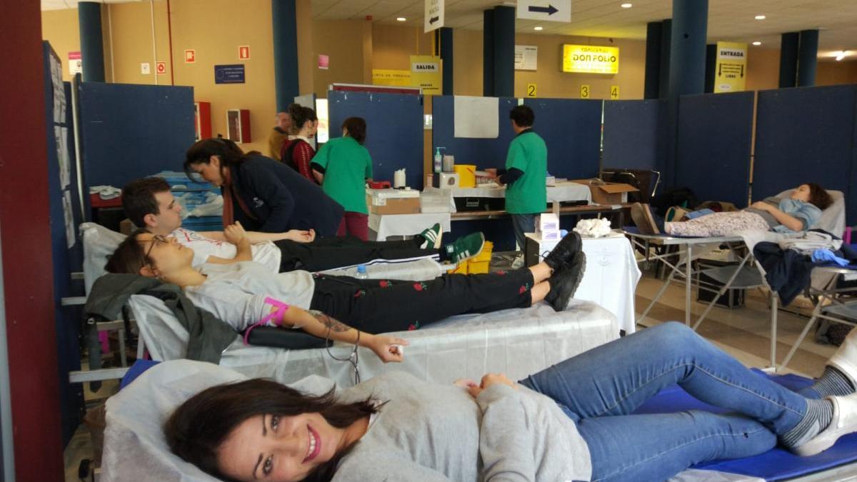 Más de cien donantes de sangre nuevos en la campaña de Rabanales