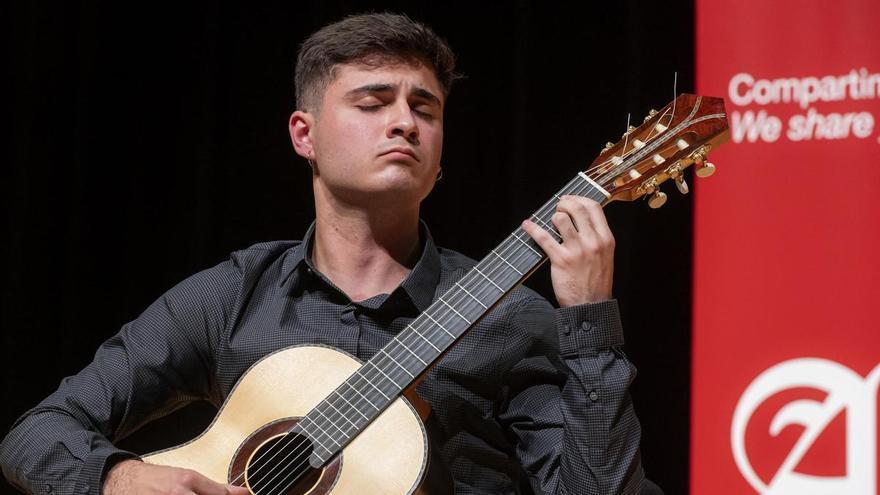Ausiàs Parejo homenajea Manuel de Falla con un concierto en la Real Academia de Bellas Artes de San Carlos