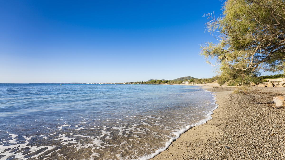 Hier kann man es sich gut gehen lassen: Traumstand Es Ratjolí bei Cala Millor.