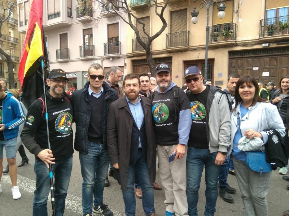 Agentes de la provincia de Alicante en la protesta de València.