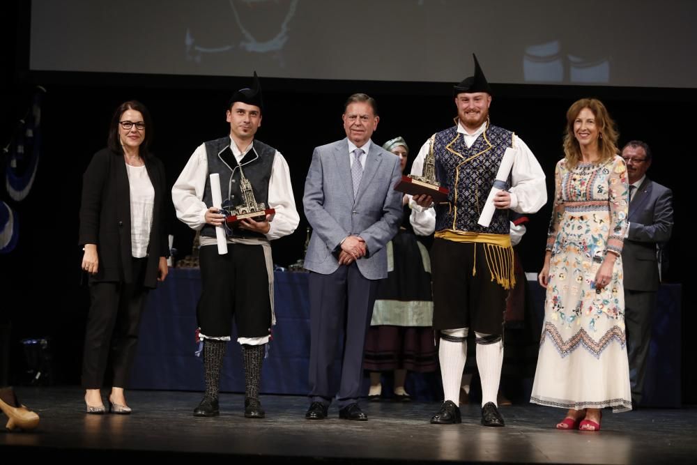 Gala de entrega de los premios Folclore Ciudad de Oviedo