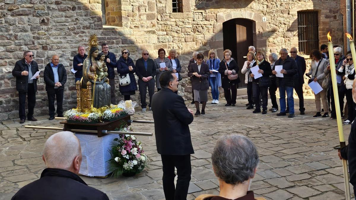 La parròquia de Salelles va obrir el recorregut després de Sant Salvador