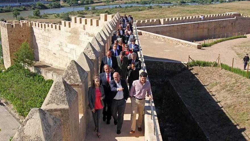 Ana Pastor anuncia que los trabajos de la alcazaba de Badajoz se licitarán a partir de junio