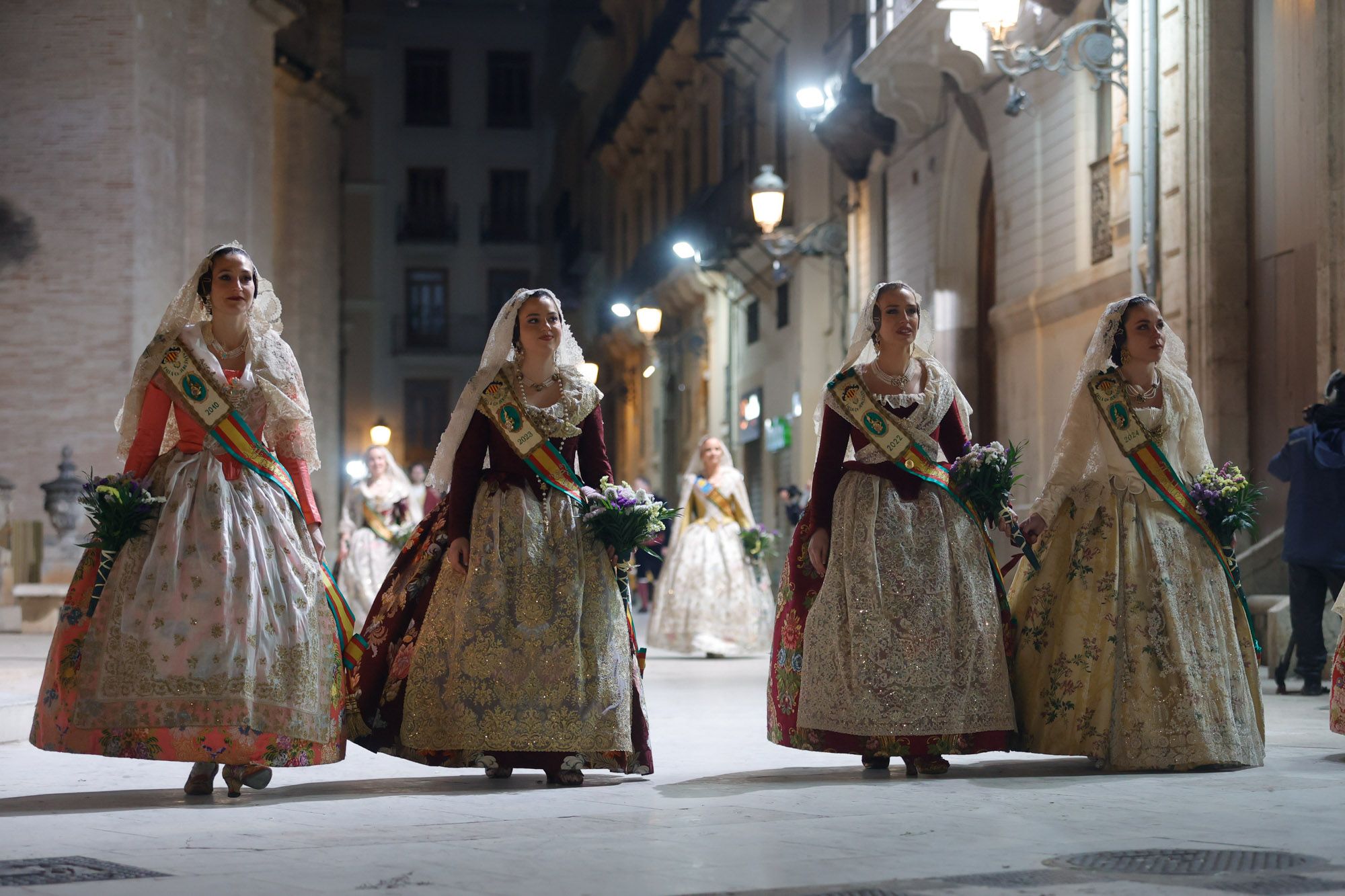 Todas las fotos de la Ofrenda del 17 de marzo por la calle San Vicente de 21:00 a 22:00 horas