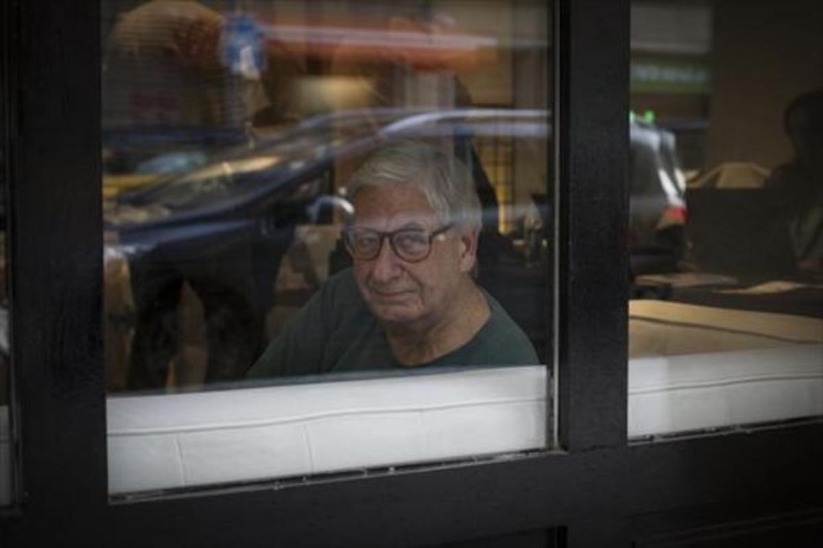 El director Tony Palmer, fotografiat ahir a Barcelona.