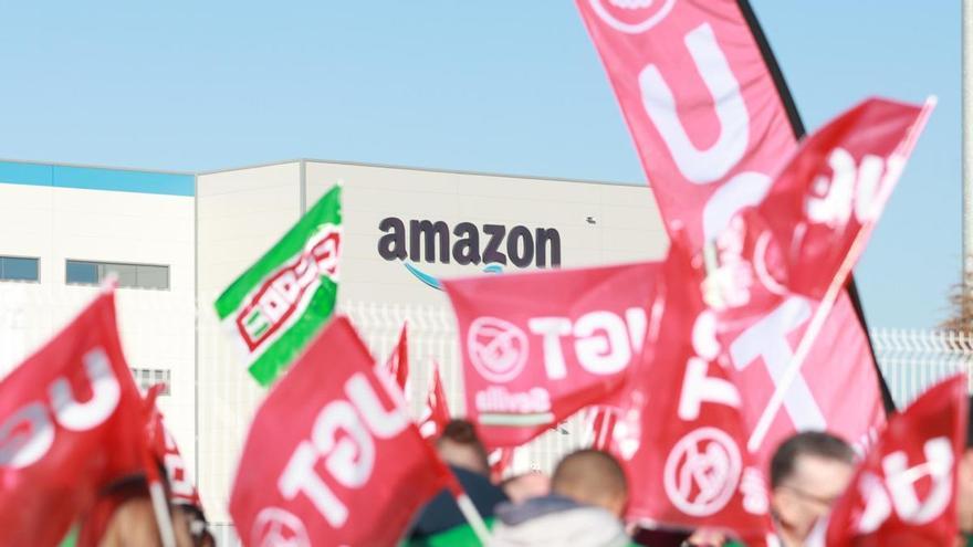 Huelga indefinida en Amazon por la mejora de los salarios en plena campaña de Navidad