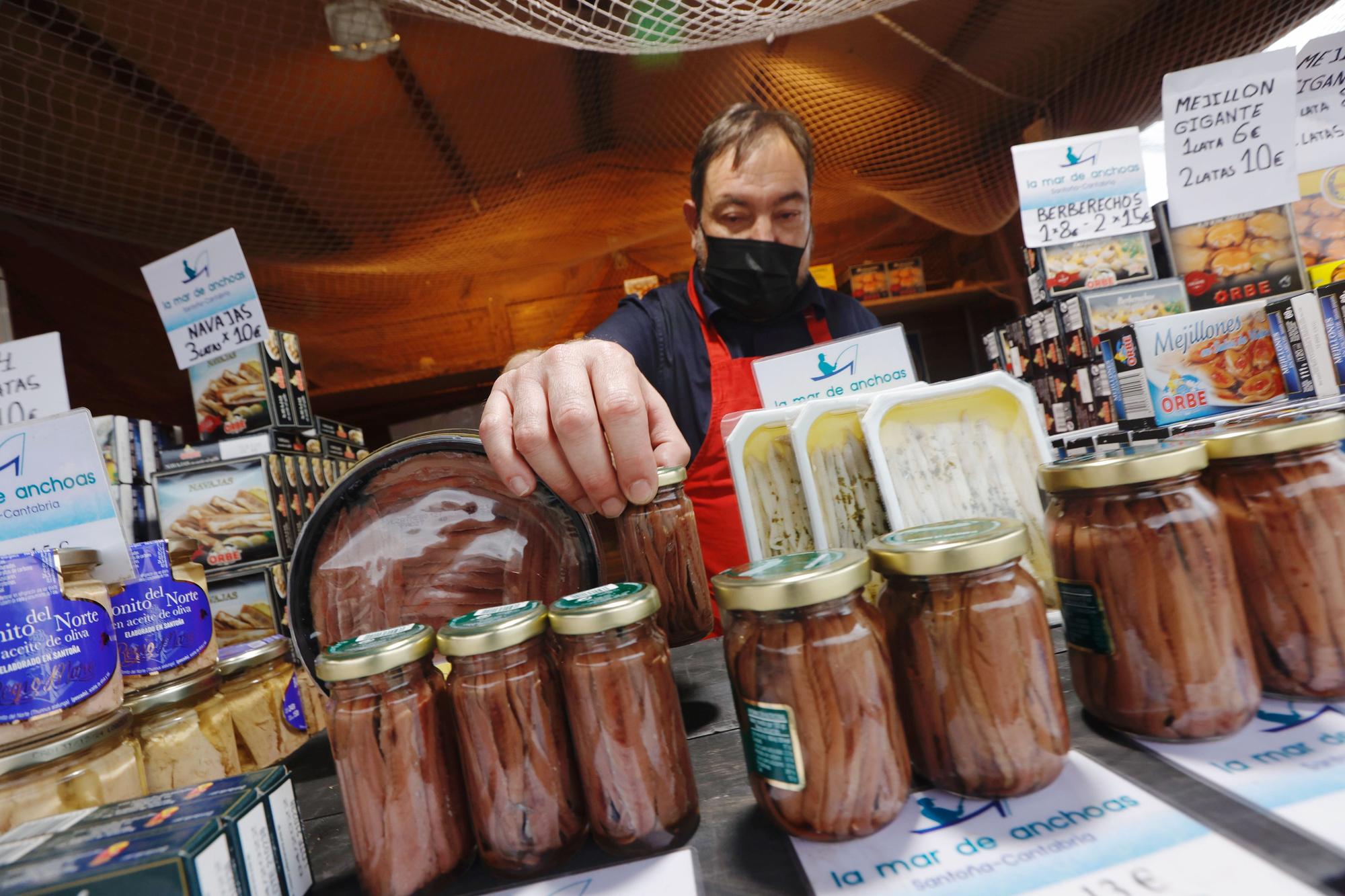 La feria de la conserva, un éxito en Candás