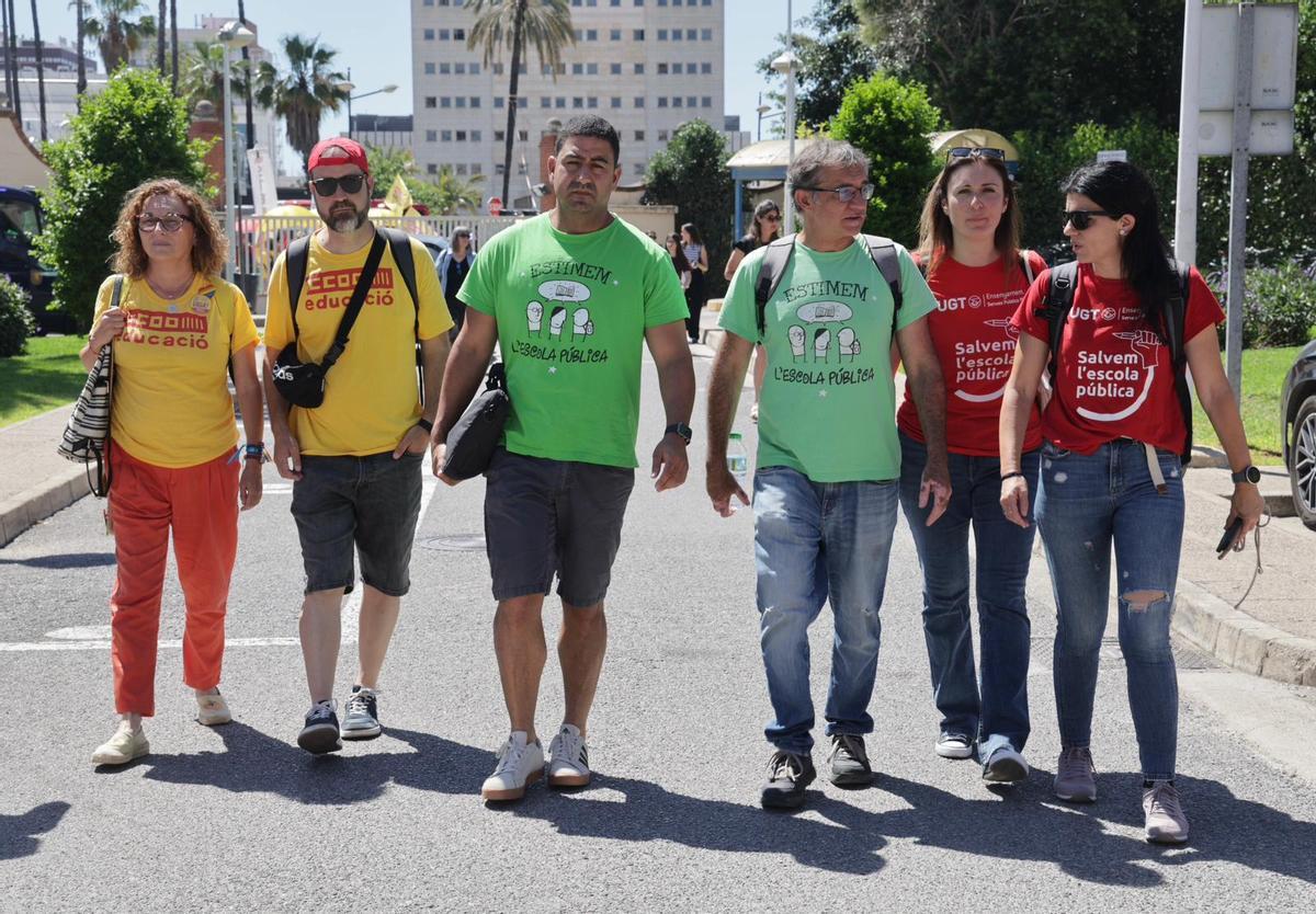 Los sindicatos llegan a la Conselleria de Educación este jueves