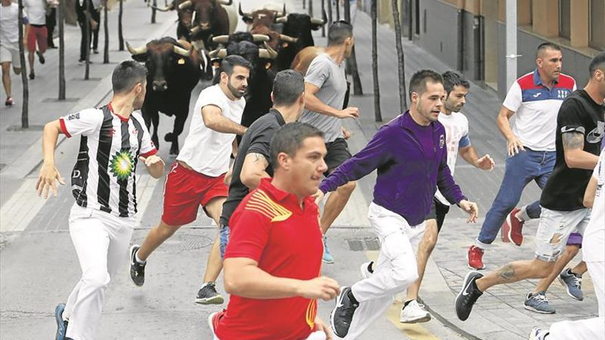 Una carrera sin incidentes da comienzo a la semana festiva