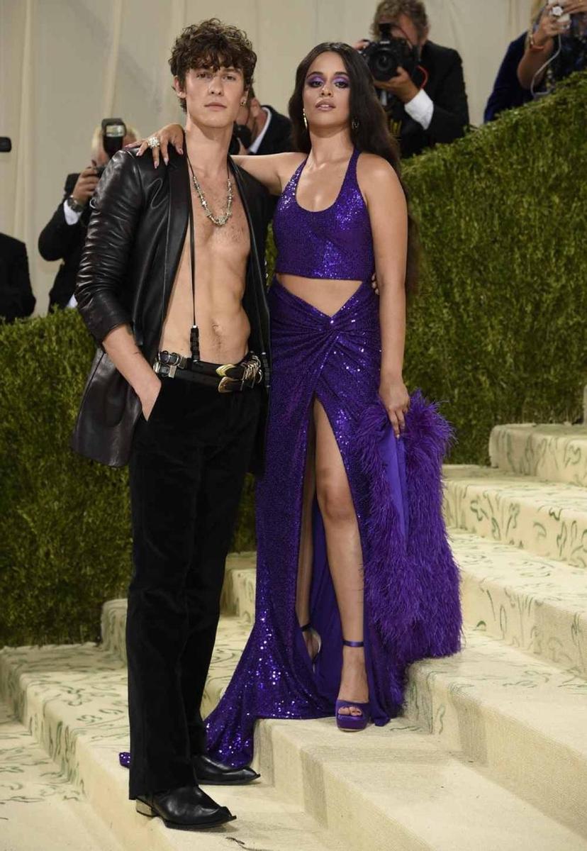 Shawn Mendes y Camila Cabello en la Met Gala 2021