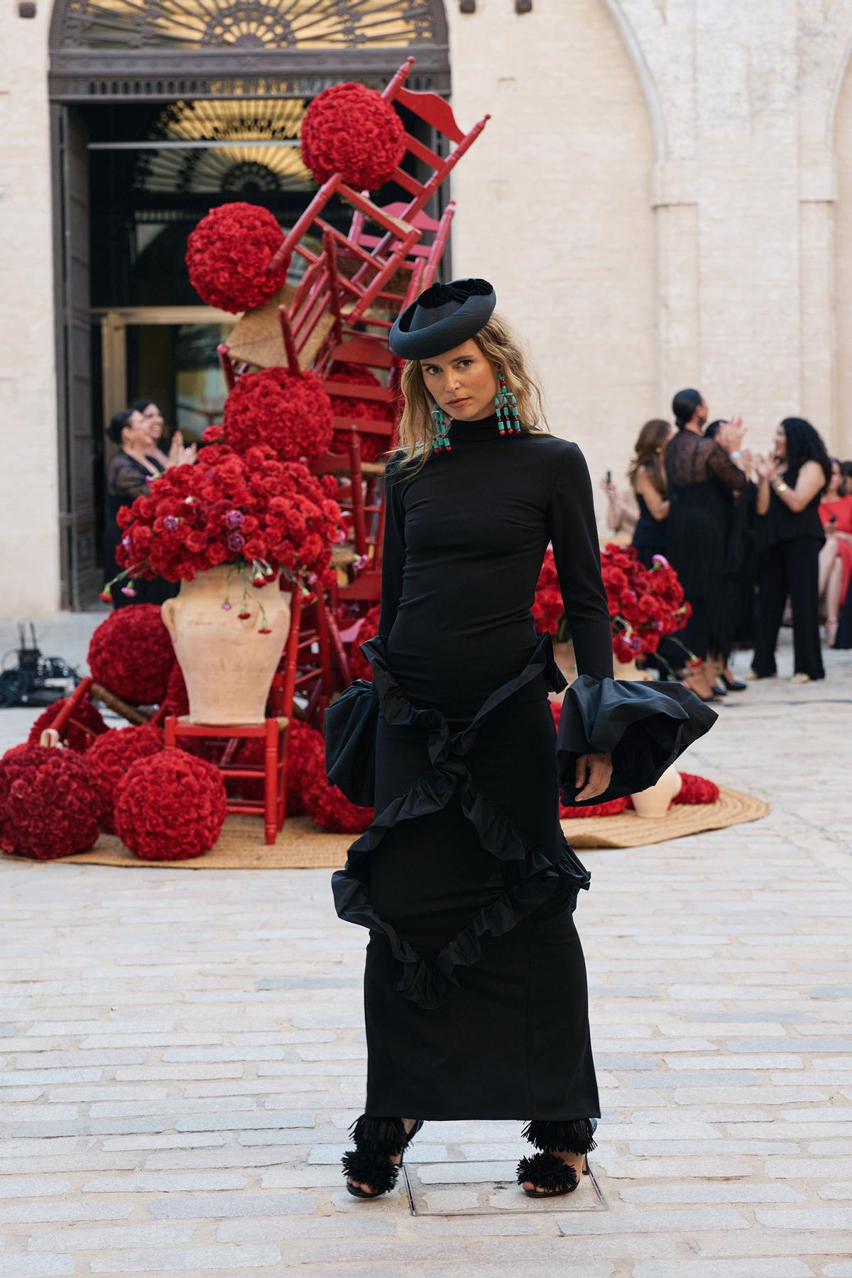 Todas las imágenes del desfile de Fabio Encinar en la Real Fábrica de Artillería de Sevilla