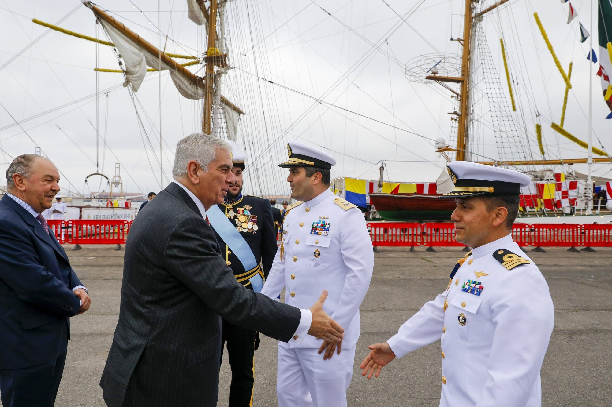 En imágenes: Así es el «Cuauhtémoc», el imponente barco de México que acaba de llegar a Gijón