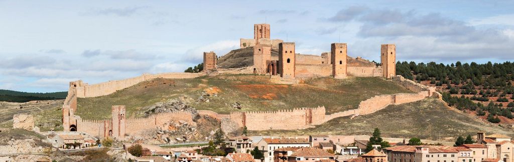 El Castillo de Molina vigila desde las alturas a Molina de Aragón