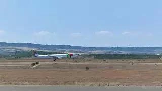 El aeropuerto de Zaragoza estrenará en 2024 la remodelación de su pista de aterrizaje de 3,7 kilómetros
