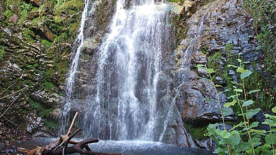 La cascada de Xurbeo, en Aller.