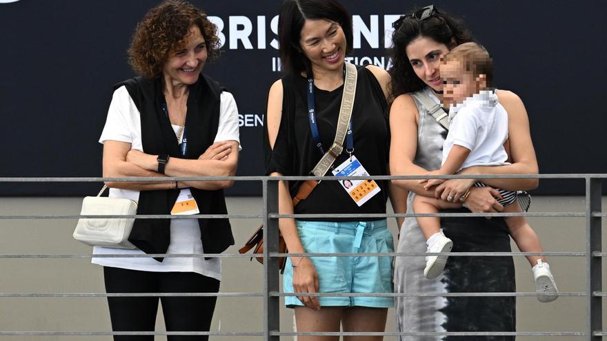 Las entrañables fotos de Mery Perello y su pequeño hijo Rafa apoyando a Rafa Nadal en Australia