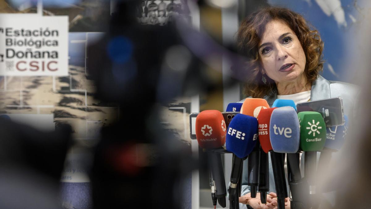 Vídeo | Montero censura la actitud "vomitiva" de Salazar y desafía a Ábalos