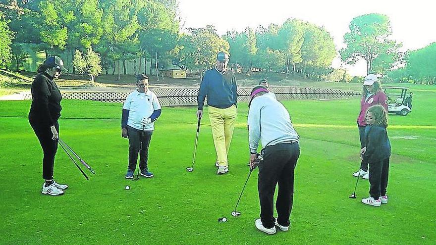 PromGrupo Huertas, un fiel apoyo para la escuela de golf de &#039;Los Pulseras Verdes&#039;