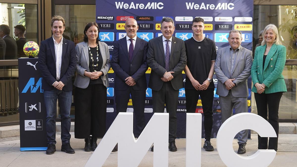 D’esquerra a dreta: Jordi Masquef, Anna Julià, David Bellver, Miquel Noguer, Arnau Martínez, Juanjo Rovira i Gemma Batlle.