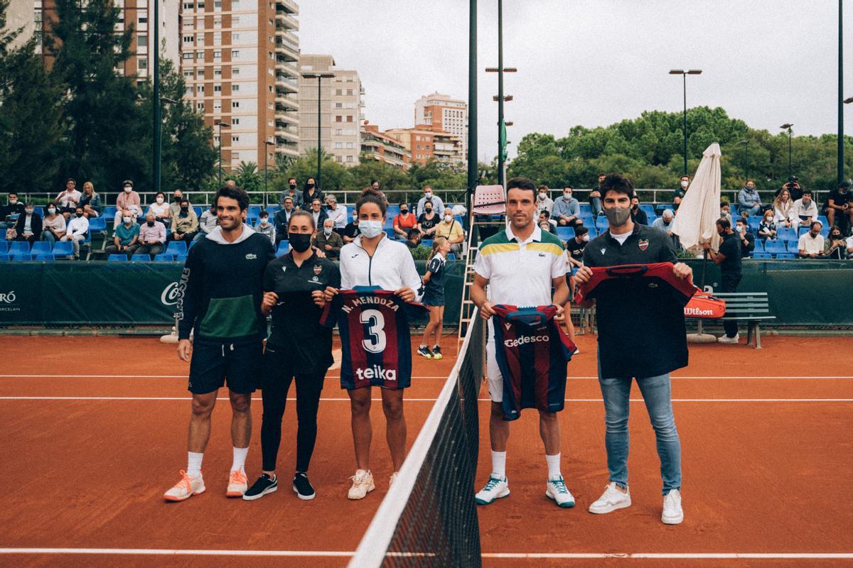 Pablo Andújar, Nuria Mendoza, Ángela Fita, Roberto Bautista y Gonzalo Melero