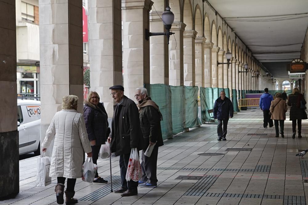 Exposición sobre Juan Muñiz Zapico en el Centro Municipal de El Llano, Gijón