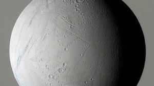 La luna Enceladus (en la imagen de archivo) del planeta Saturno. EFE/NASA/JPL/Space Science Institute