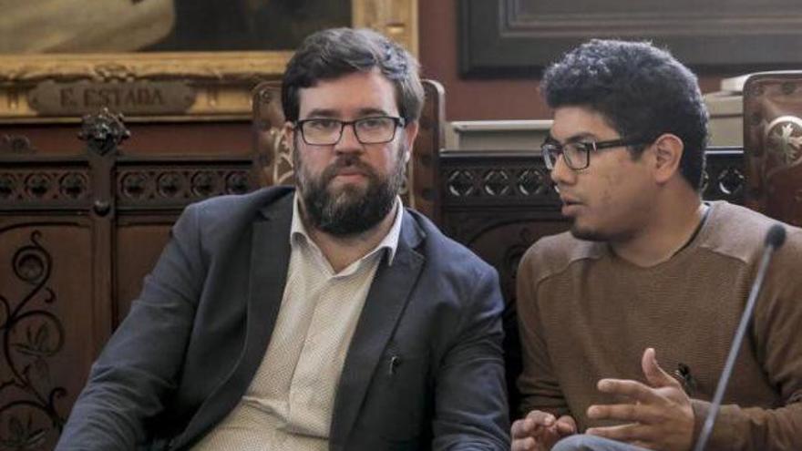 El teniente de alcalde Antoni Noguera compareció en el pleno.