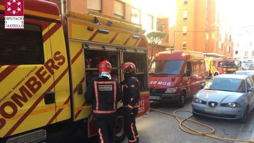 Los bomberos se movilizan a un incendio en un hotel de Benicàssim