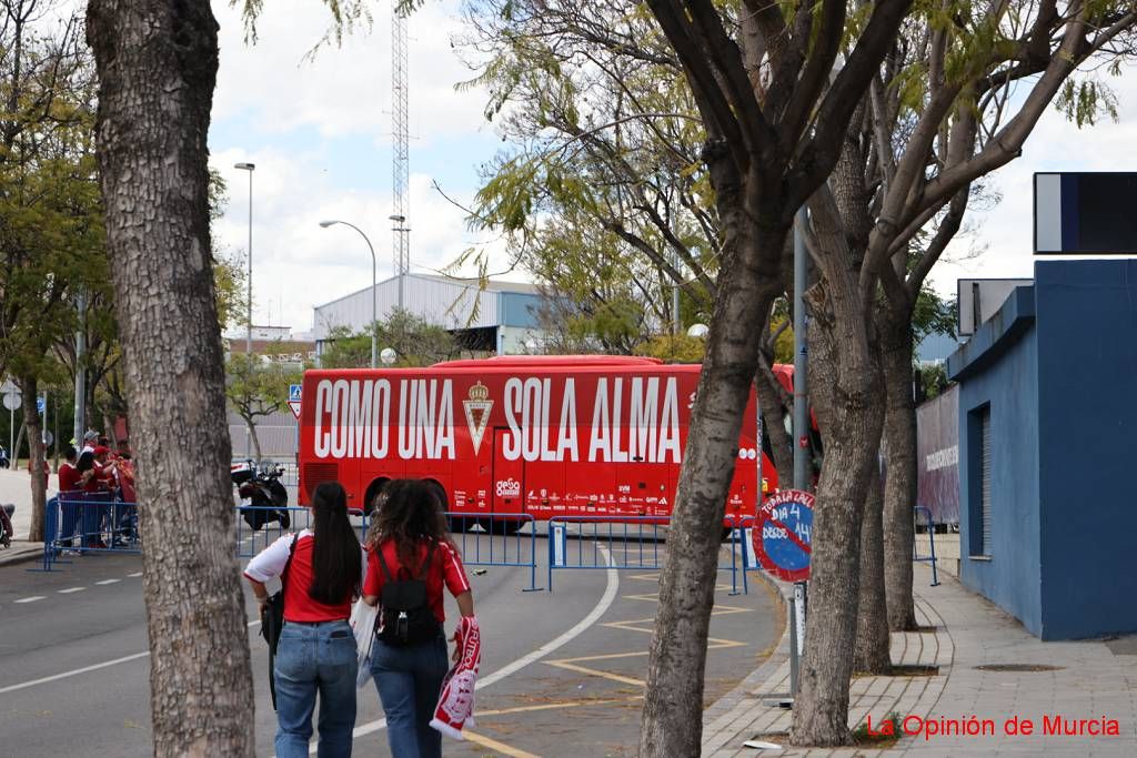 Las imágenes del triunfo del Real Murcia en Alicante ante el Intercity
