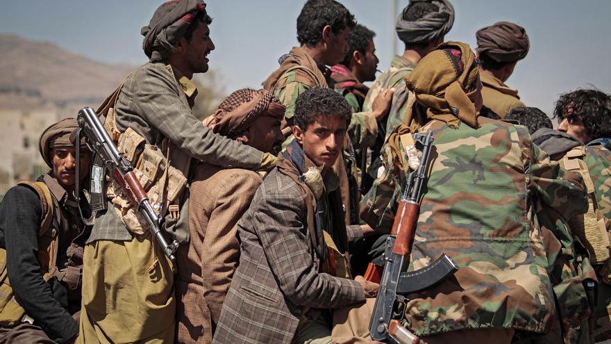 La coalición que encabeza Arabia Saudí ataca edificios de uso militar huthis en Yemen