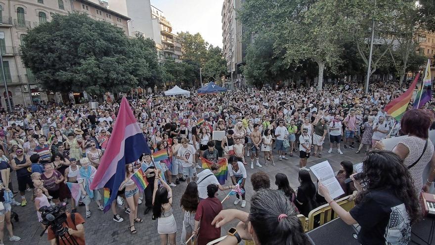 Guerra política por el Orgullo en Mallorca: Manacor (Més) se ofrece para celebrar la verbena tras el choque entre Ben Amics y el Ayuntamiento de Palma